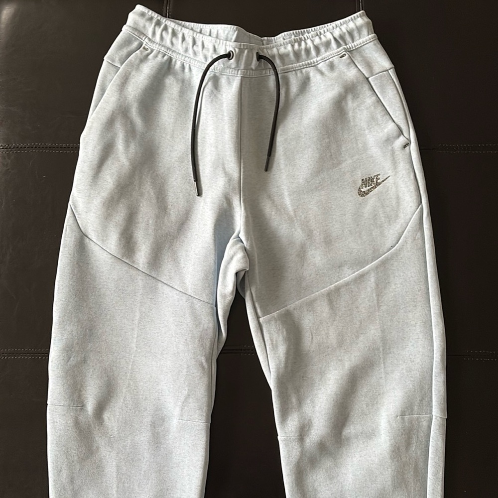 Nike tech